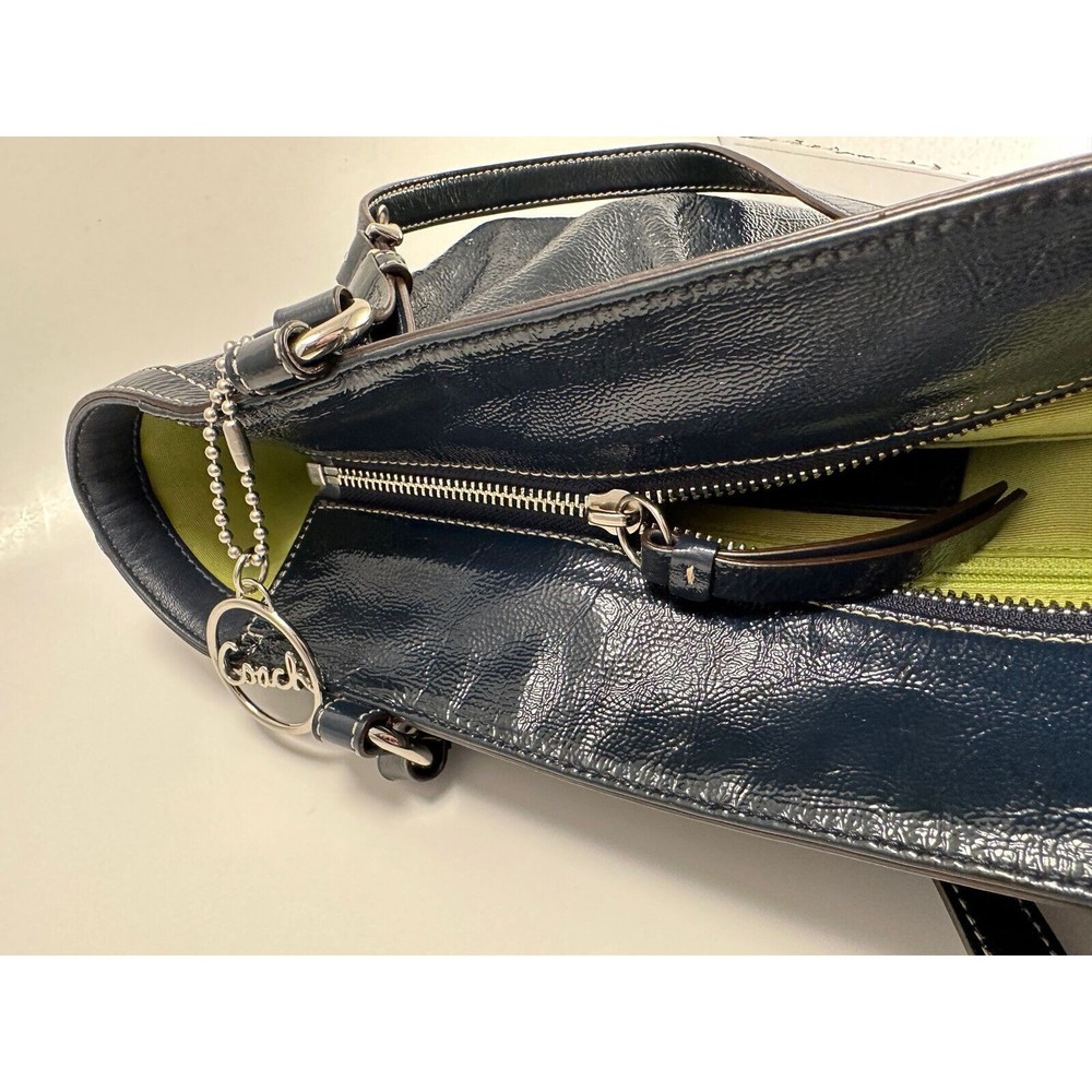 Coach Pleated Patent Leather East West Gallery Y2K tote bag, navy blue - Picture 3 of 13